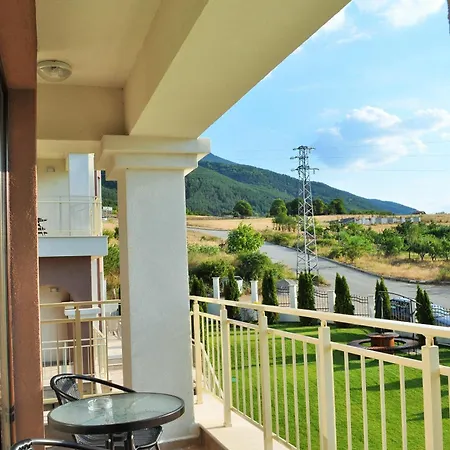 Guest house Vikeya 3*